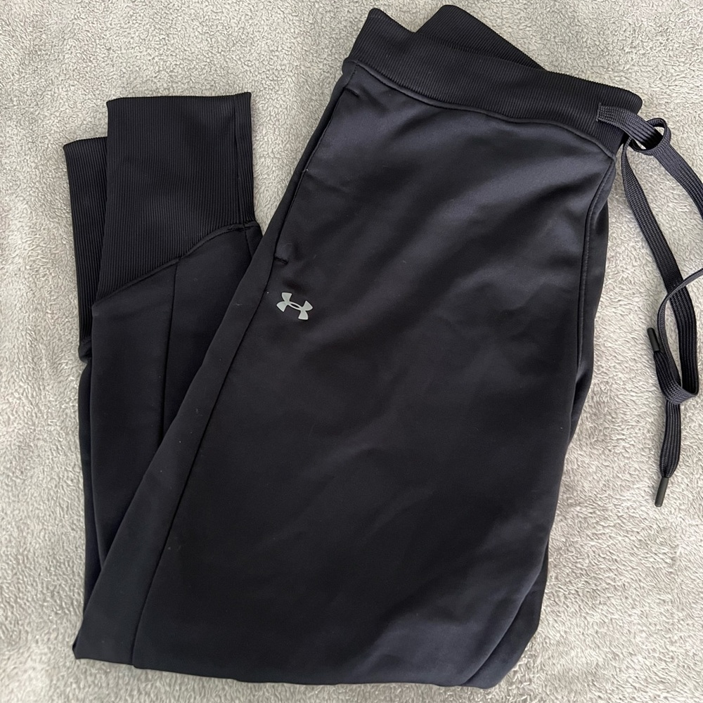 Under armour black jogger sweatpants